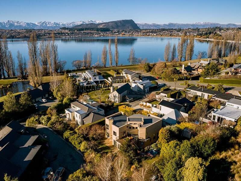 Lake View Villa Wanaka Esterno foto